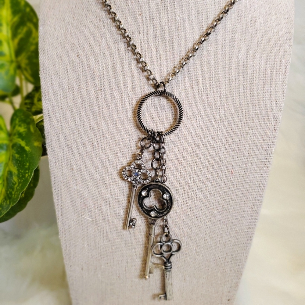Antique-style Key Necklace